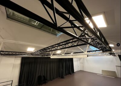 Parrilla de trusses – Instalación en La Sala de La Grada